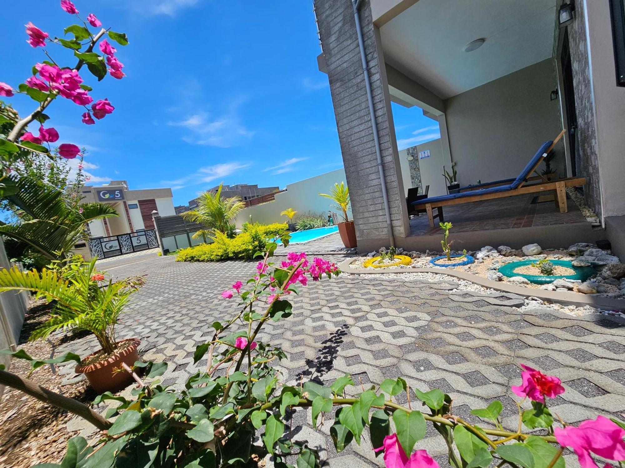 Villa Aahana - Flic En Flac Екстер'єр фото