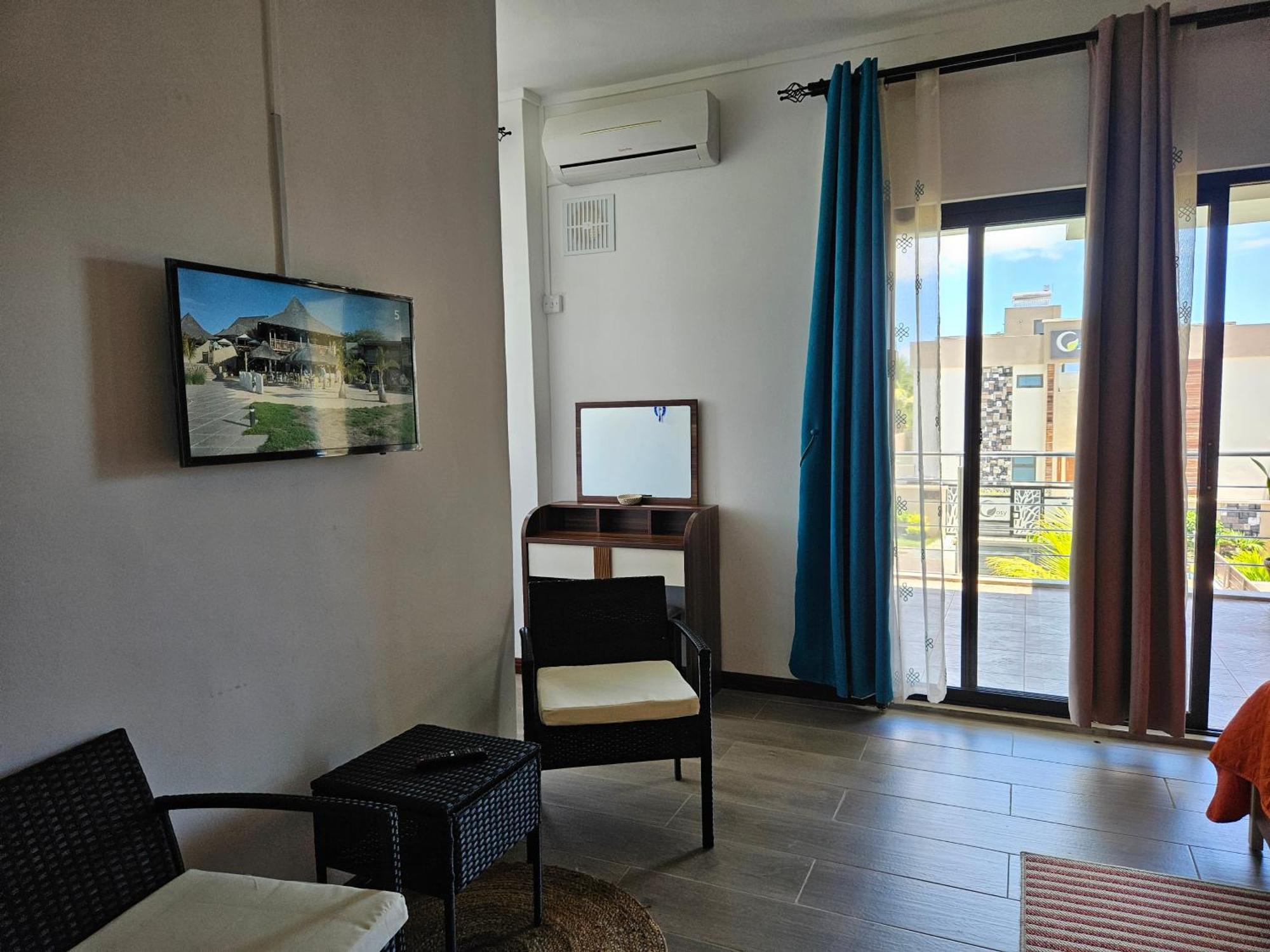 Villa Aahana - Flic En Flac Екстер'єр фото