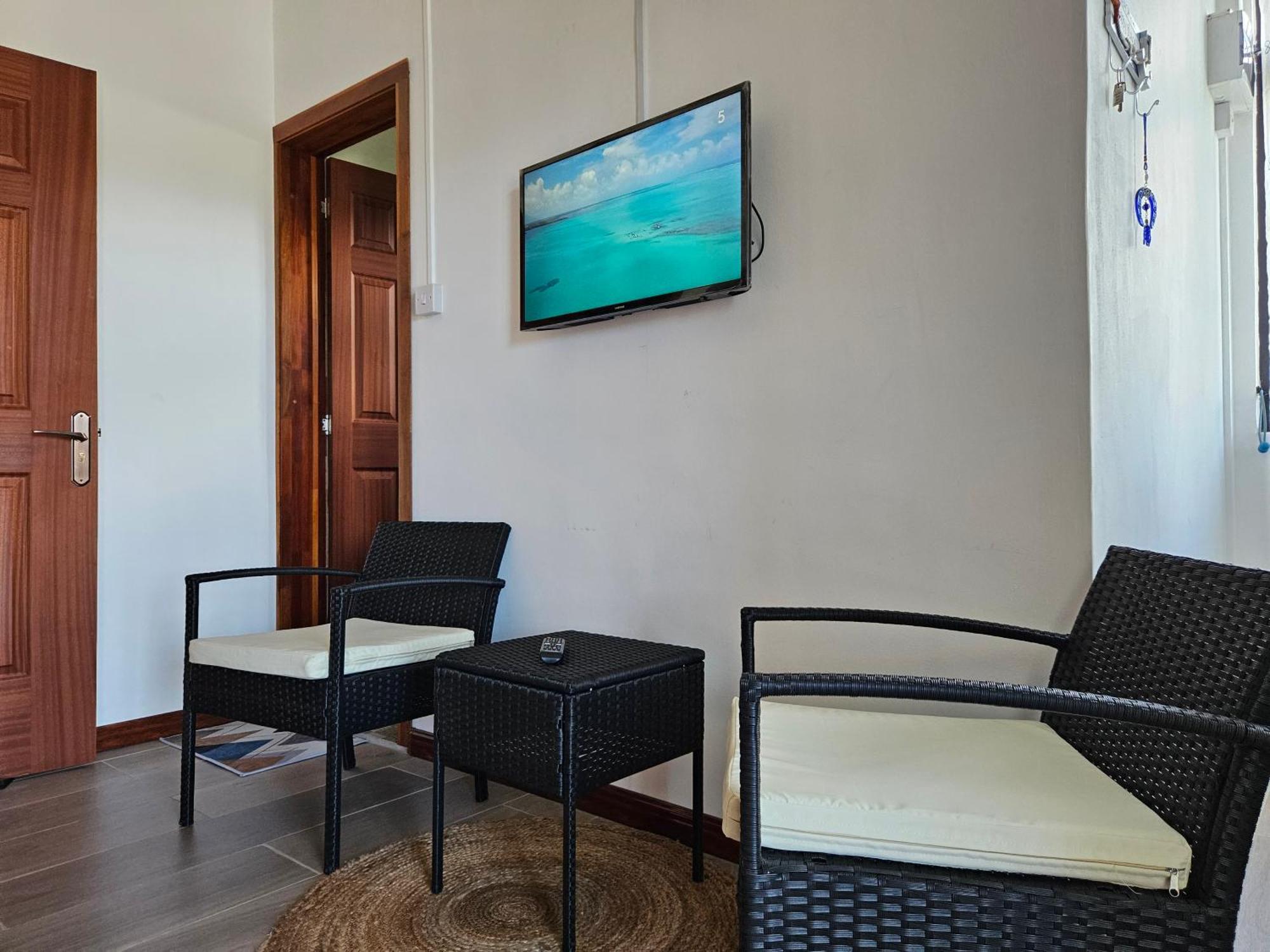 Villa Aahana - Flic En Flac Екстер'єр фото