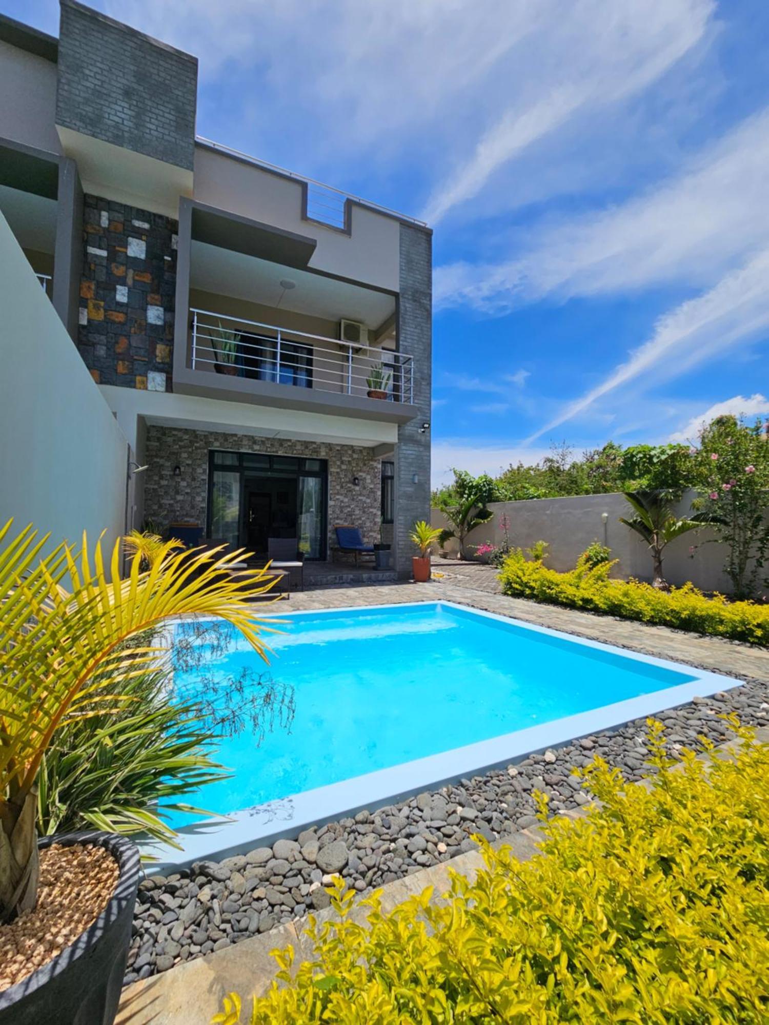 Villa Aahana - Flic En Flac Екстер'єр фото